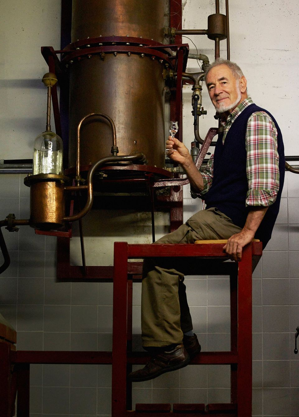 Carlo Gobetti brennt mit verfeinerter Technik nach Ururgroßvaters Rezepturen Carlo Gobetti brennt mit verfeinerter Technik nach Ururgroßvaters Rezepturen