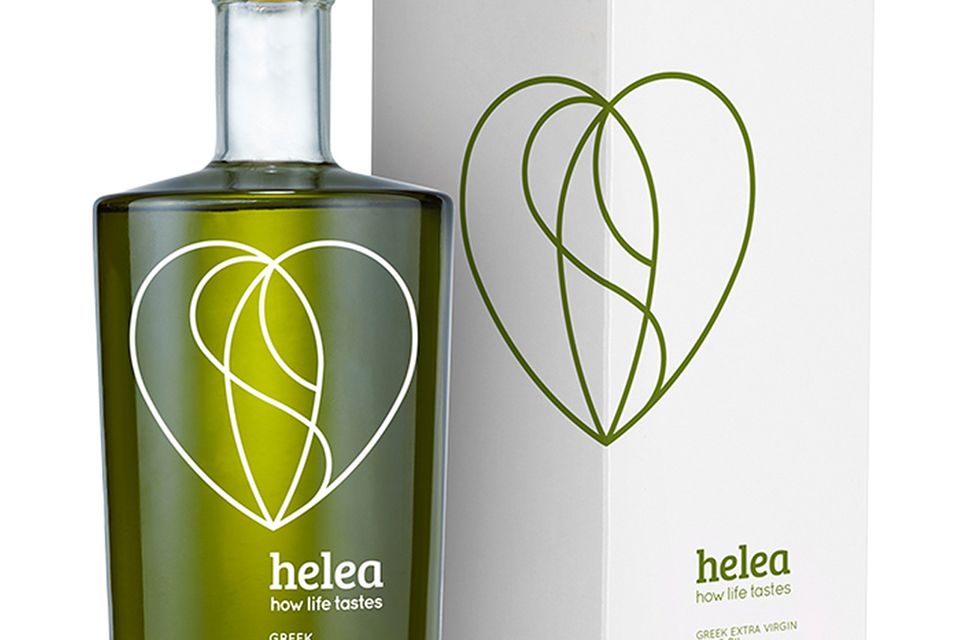 Erfreut jeden Salat: bestes Olivenöl von Helea