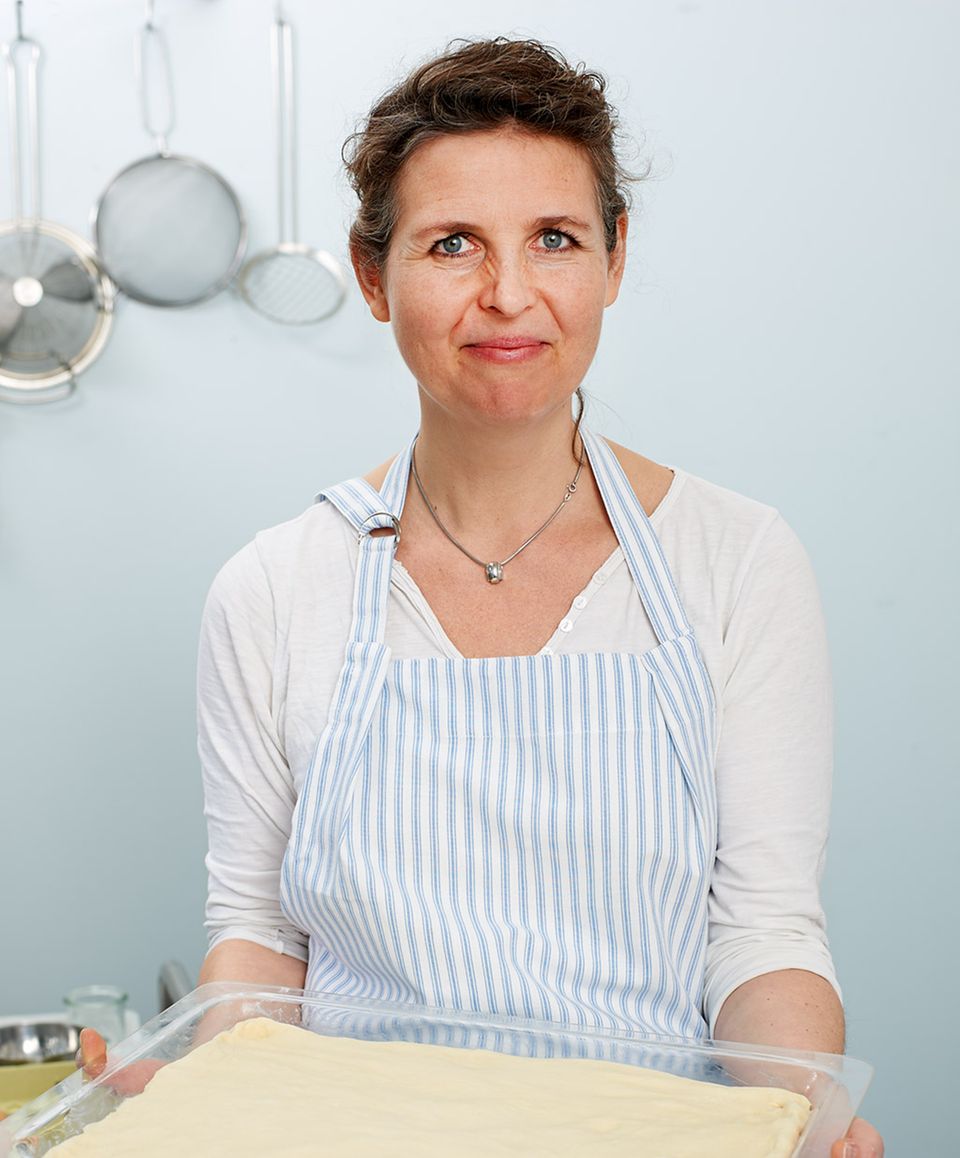 »e&t«-Köchin Hege Marie Köster zaubert die perfekte Eierschecke »e&t«-Köchin Hege Marie Köster zaubert die perfekte Eierschecke