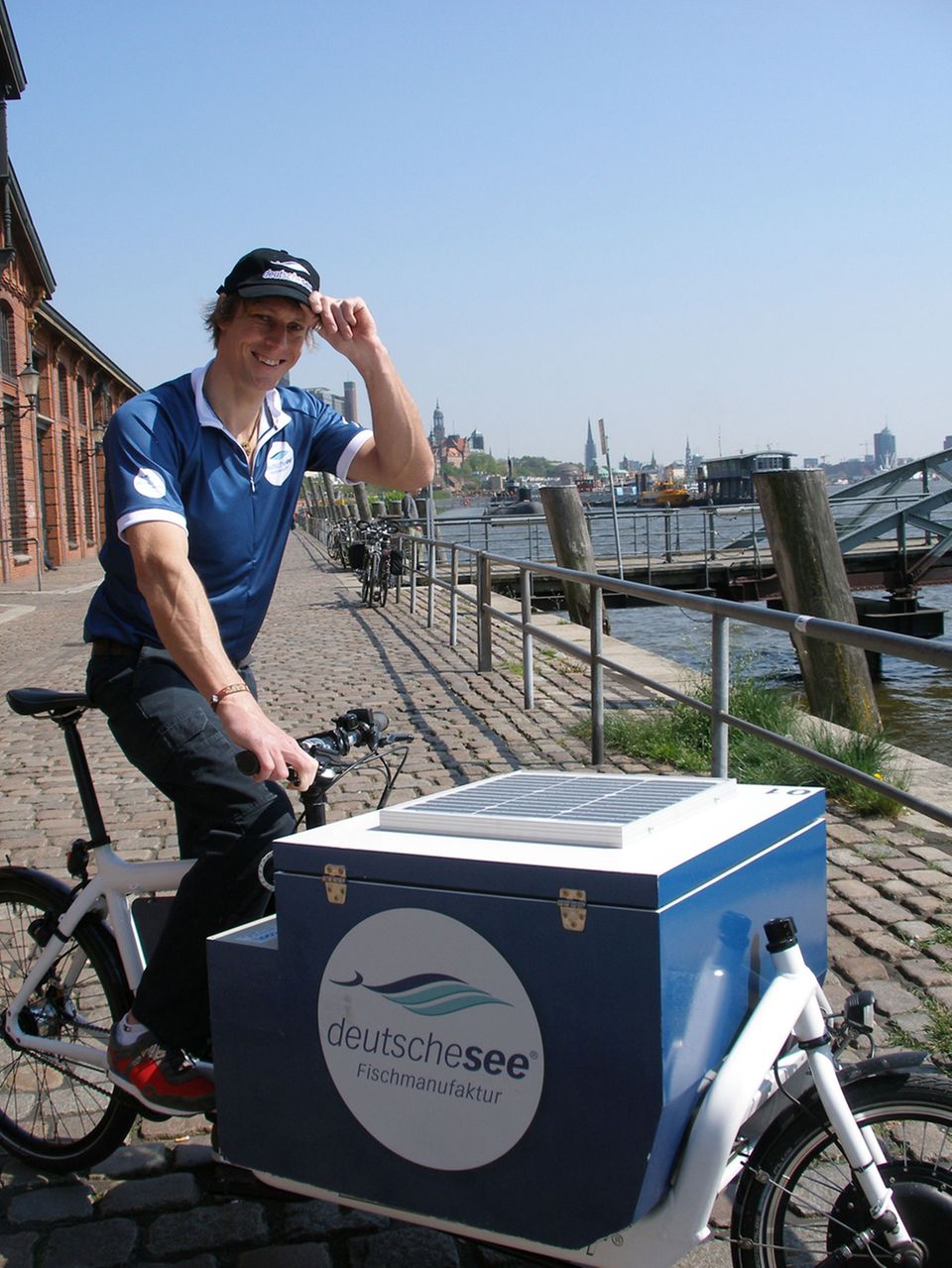 In Hamburg liefert Deutsche See auch mit umweltfreundlichen eBikes aus In Hamburg liefert Deutsche See auch mit umweltfreundlichen eBikes aus