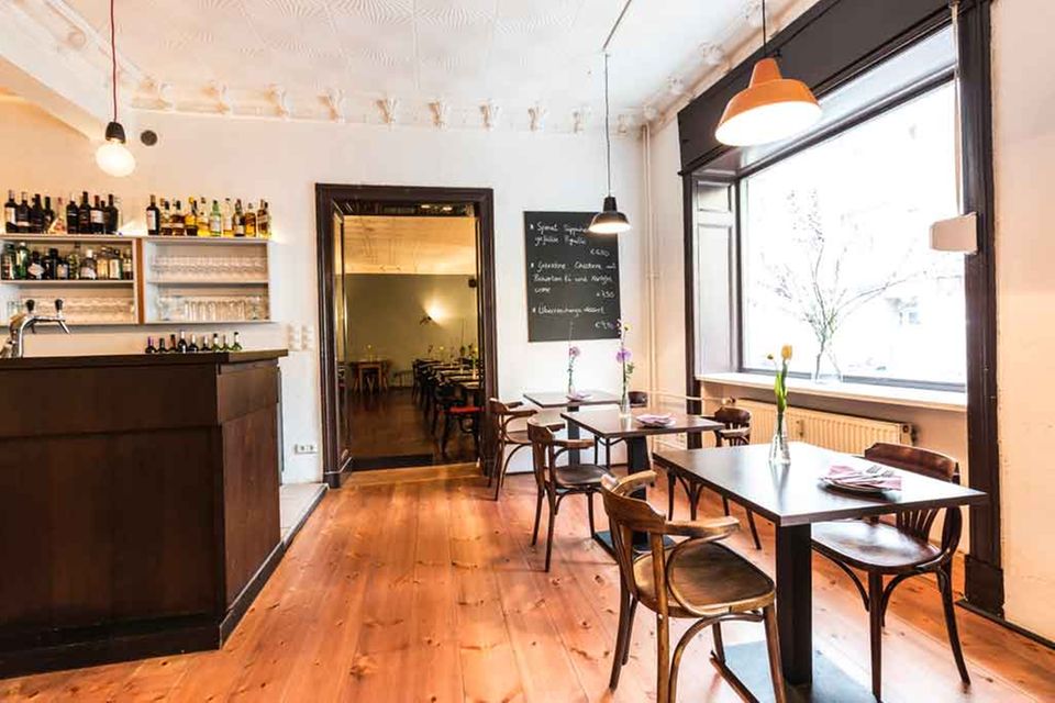 Txokoa, Weserstraße 6, Tel. 01 57/87 51 35 68, www.txokoa.de Txokoa, Weserstraße 6, Tel. 01 57/87 51 35 68, www.txokoa.de