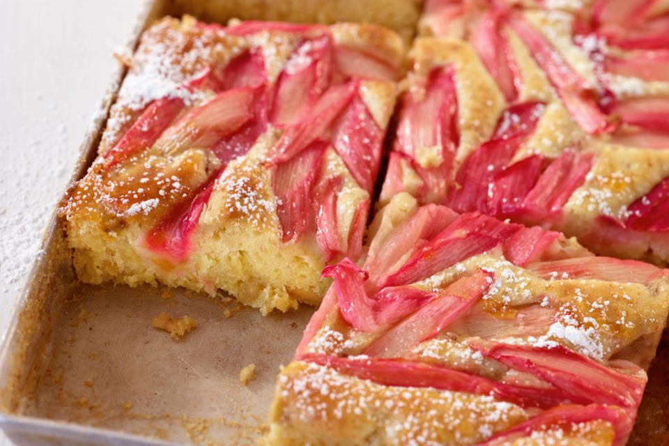 Rhabarberkuchen zum Verlieben - unsere Top 10! Rhabarberkuchen zum Verlieben - unsere Top 10!