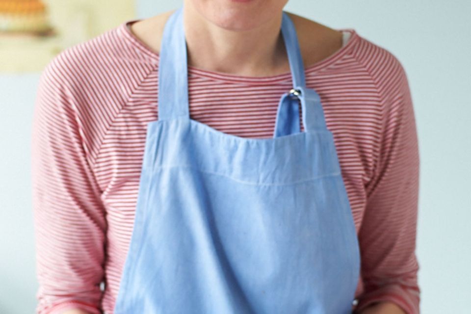 »e&t«-Backexpertin Anne Haupt mit ihrer Träublestorte