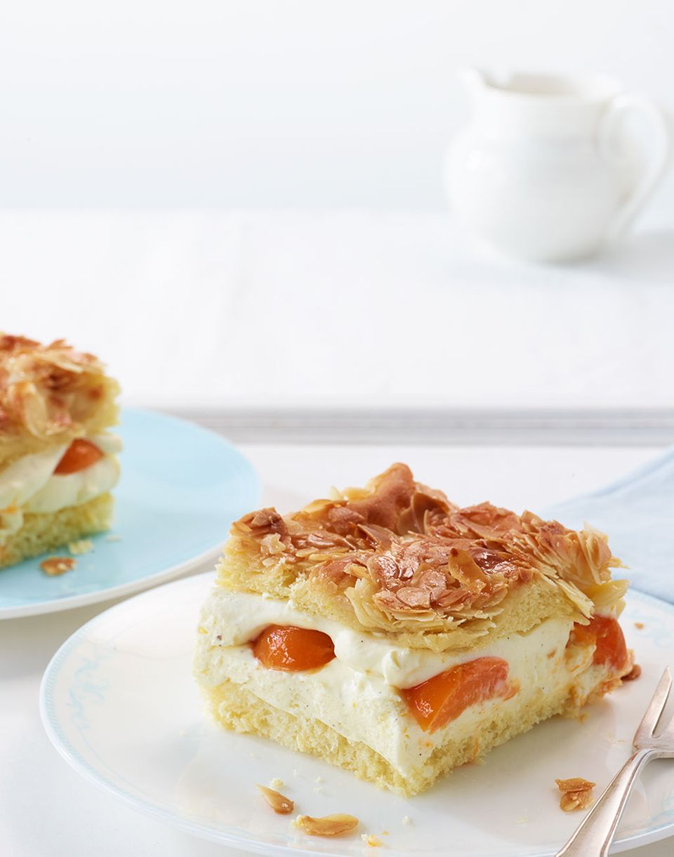 Locker, fruchtig, saftig - wass wollen wir mehr von einem Kuchen? Locker, fruchtig, saftig - wass wollen wir mehr von einem Kuchen?