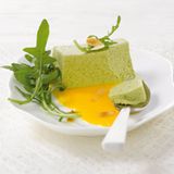 Rauke-Mousse mit Melonensauce