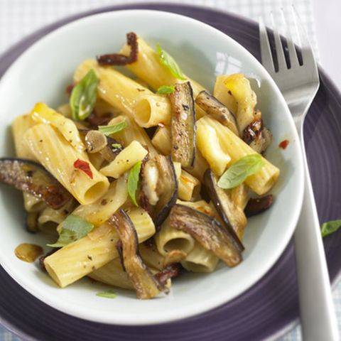 Tortiglioni mit Aubergine