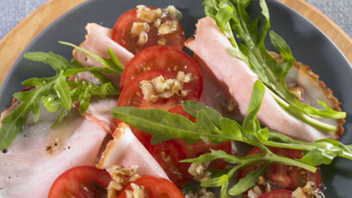 Salat mit Walnuss-Vinaigrette Rezept