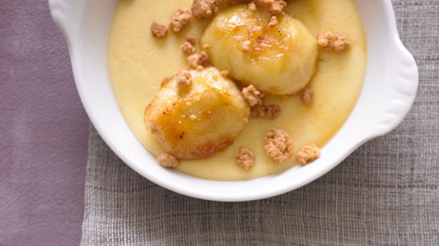 Vanillecreme mit karamellisierten Äpfeln Rezept - [ESSEN UND TRINKEN]