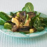 Feldsalat mit Pilzen