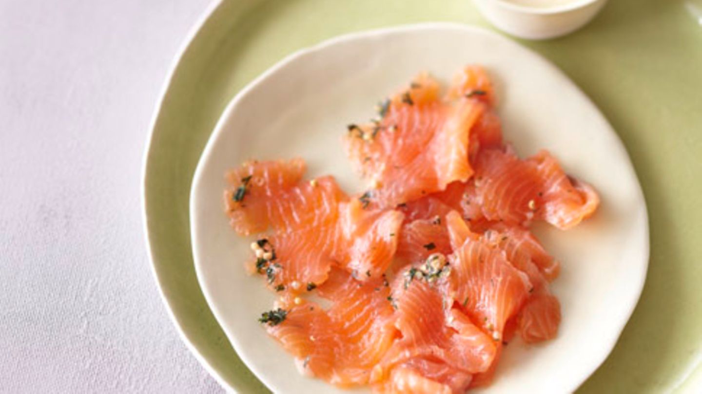 Lachsforelle mit Holunderblüten-Beize Rezept