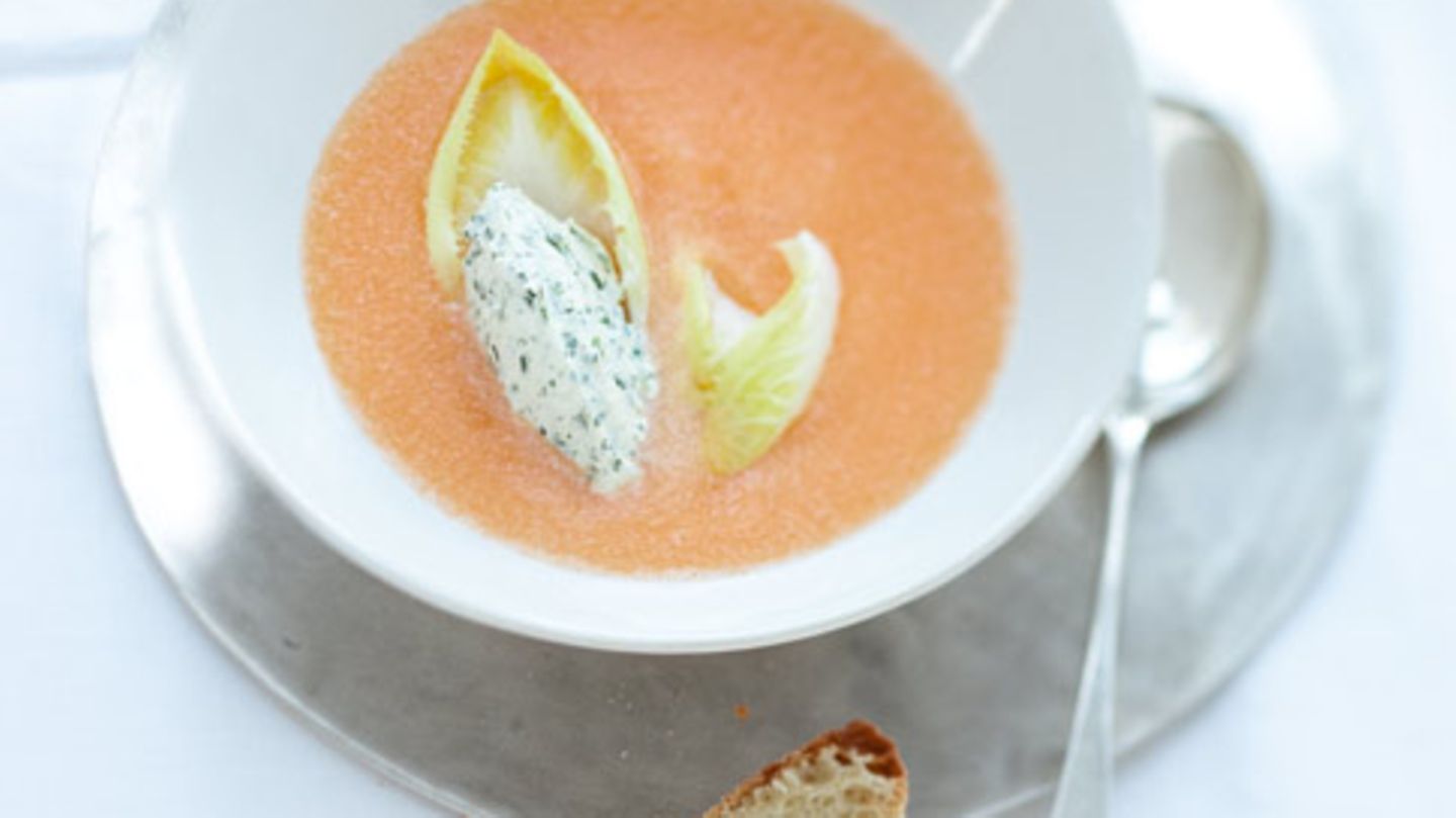 Melonensuppe mit Kerbelknödeln Rezept