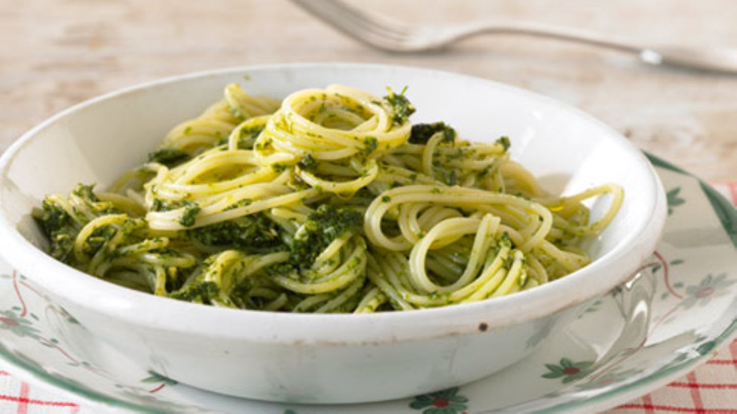 Spaghetti mit Kürbiskern-Pesto Rezept