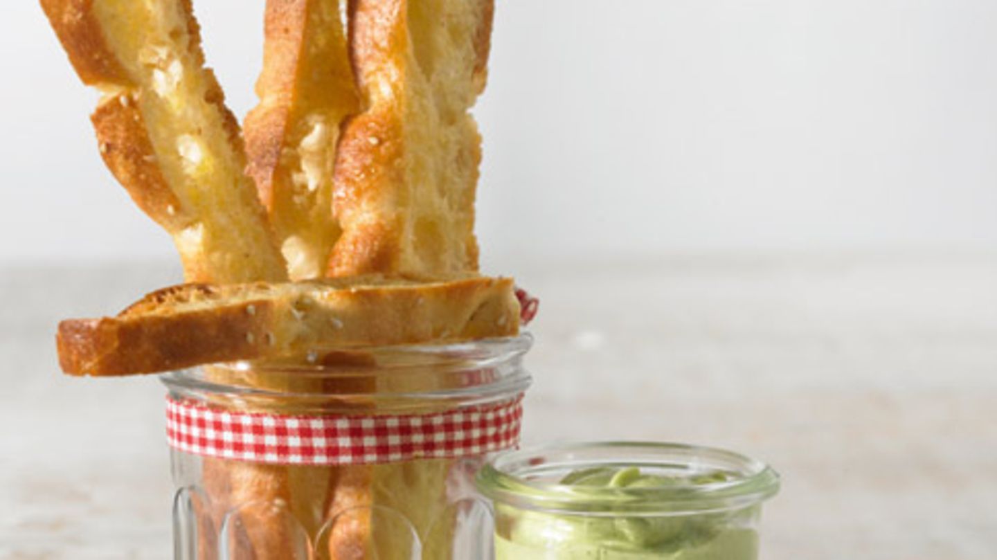 Fladenbrot-Chips mit Avocado-Dip Rezept