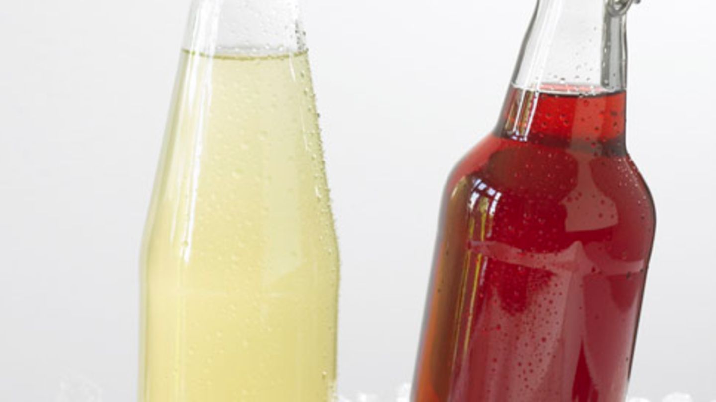 Roter Eistee mit Zitronengras Rezept