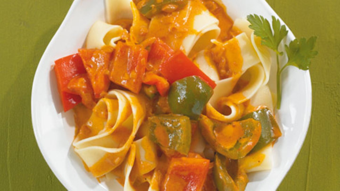 Paprika-Pappardelle Rezept