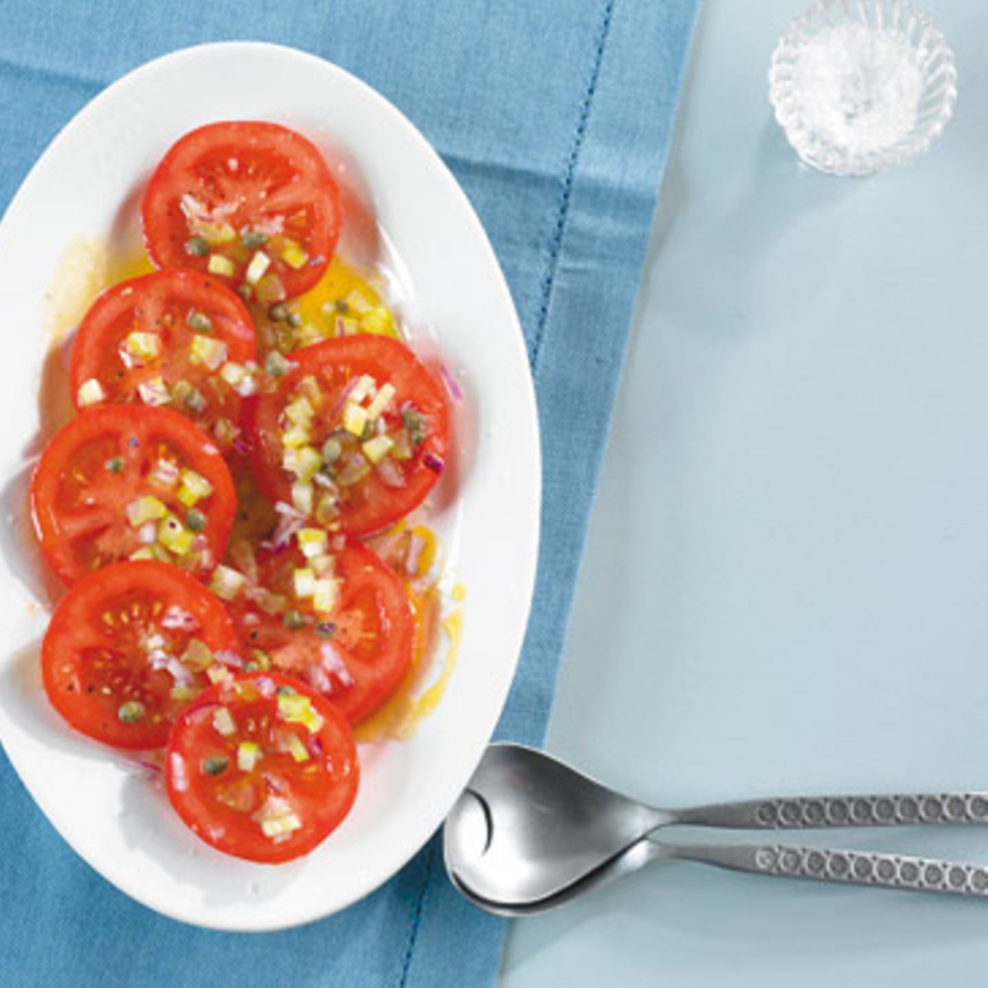 Tomaten mit Sellerie-Vinaigrette