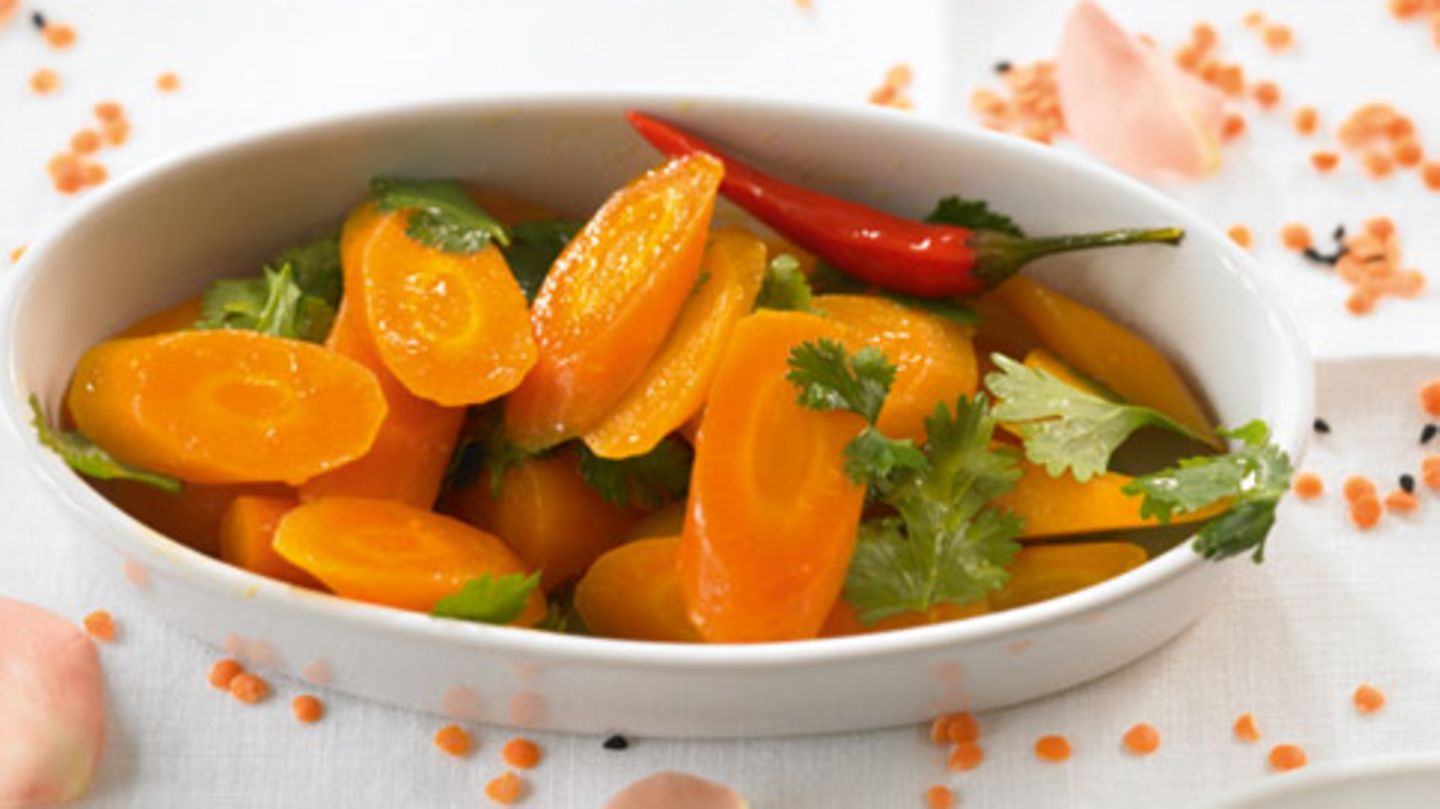 Möhren mit Rosenwasser Rezept