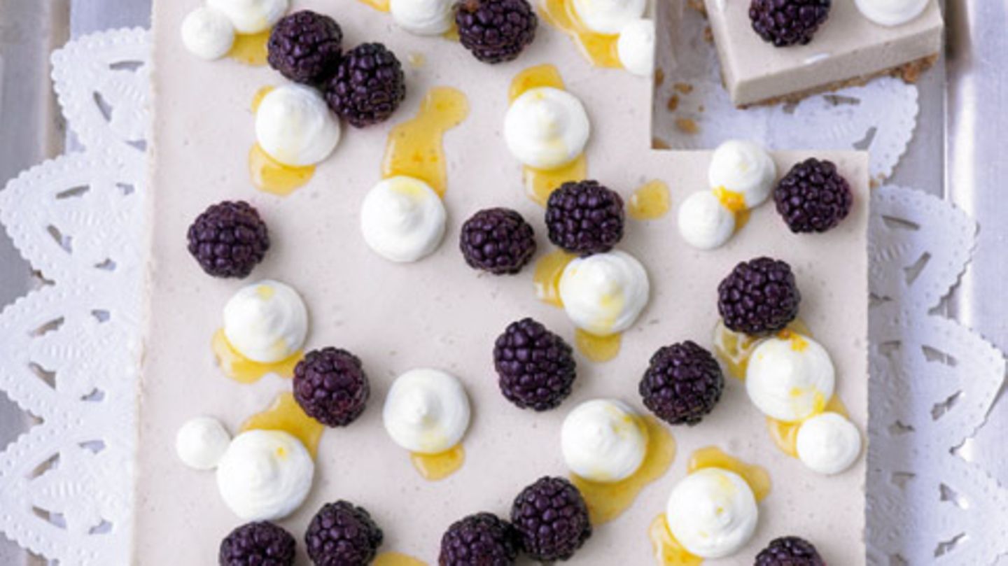 Espressocreme-Torte mit Brombeeren Rezept