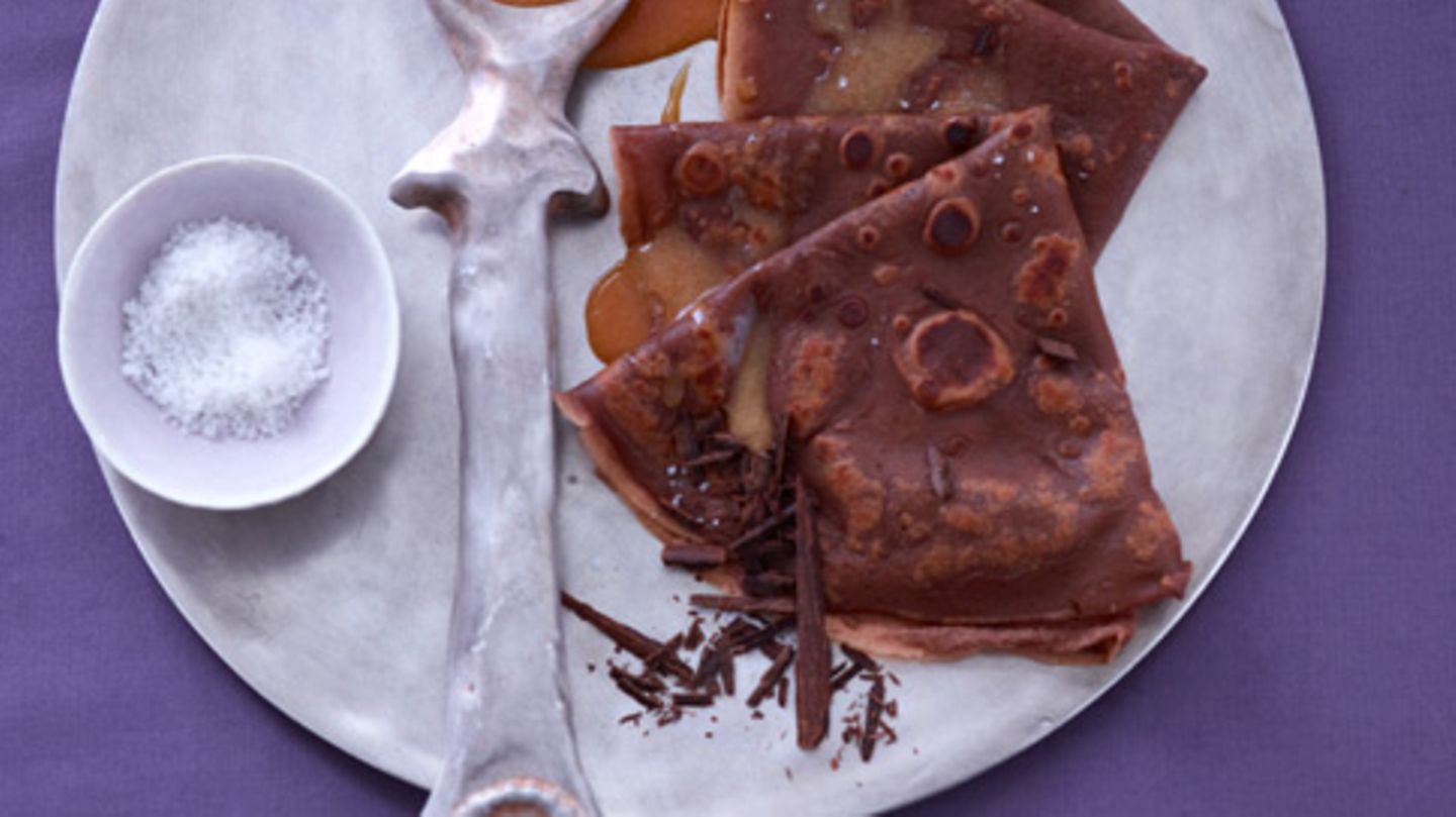 Schoko-Crêpes mit Karamellsauce Rezept