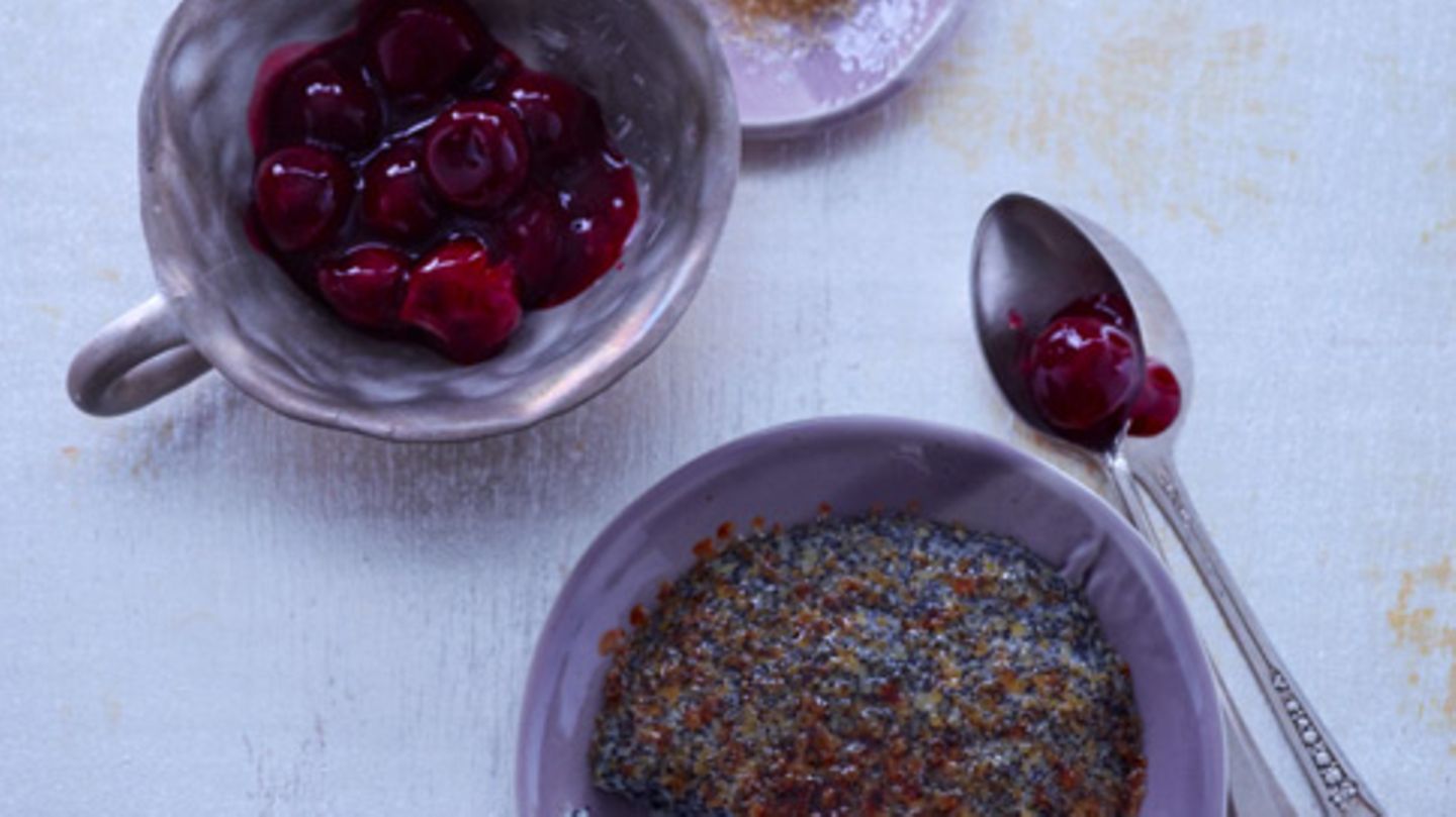 Crema catalana mit Sauerkirschkompott Rezept