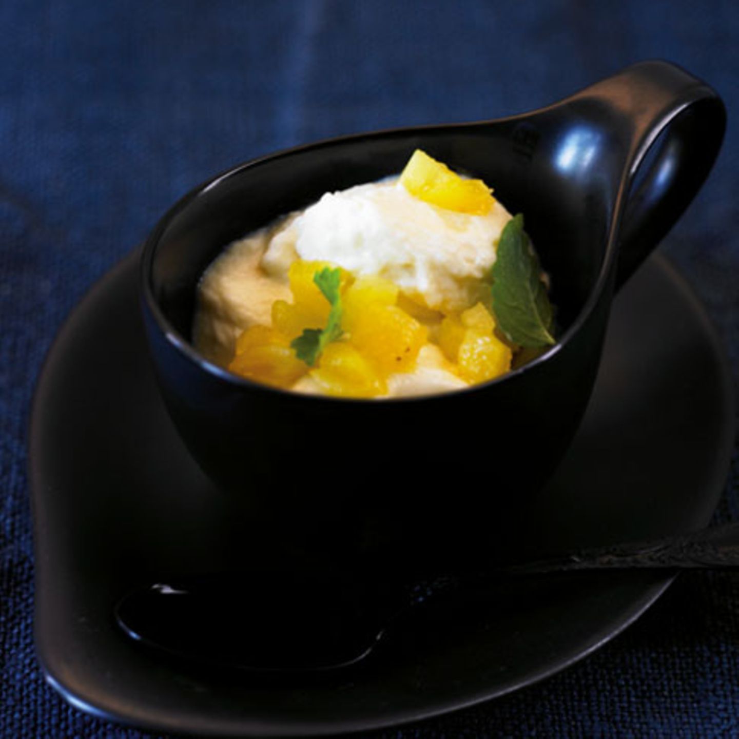 Weiße Schoko-Mousse
