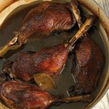 Geschmorte Gänsekeulen
