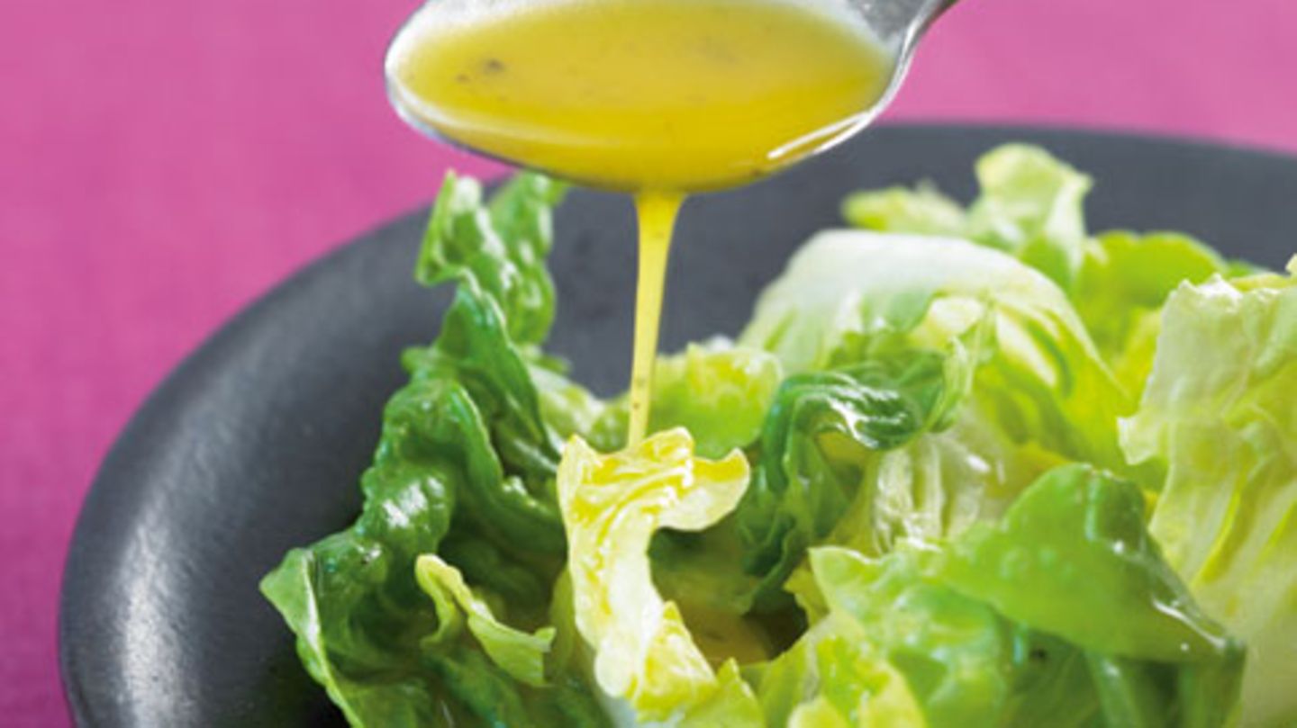 Salat mit Honig-Senf-Dressing Rezept - [ESSEN UND TRINKEN]