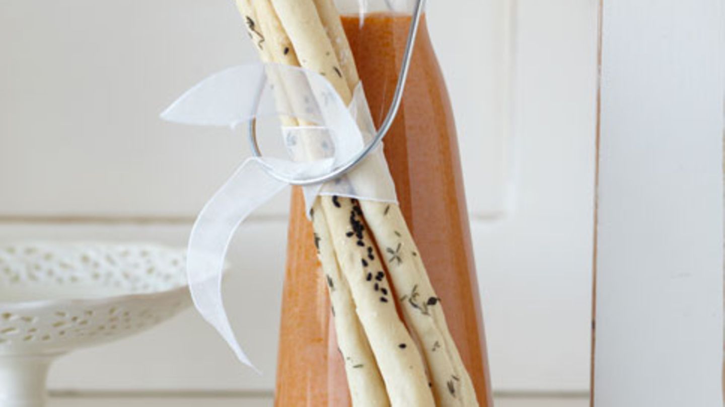 Hummer-Bisque und Thymian-Grissini Rezept