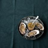 Austern mit Bitterorangen-Vinaigrette