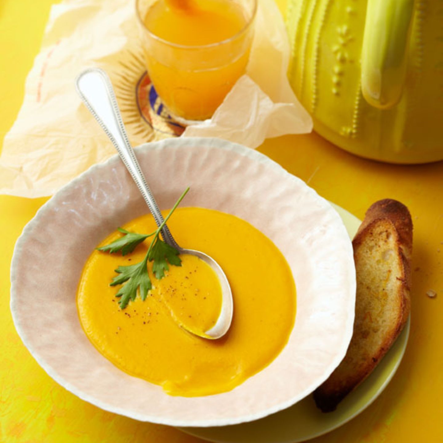 Apfelsinen-Kürbis-Suppe