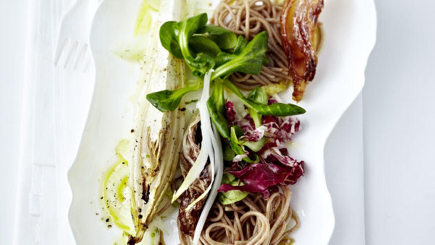 Dinkelnudeln mit Fenchel und Feldsalat Rezept