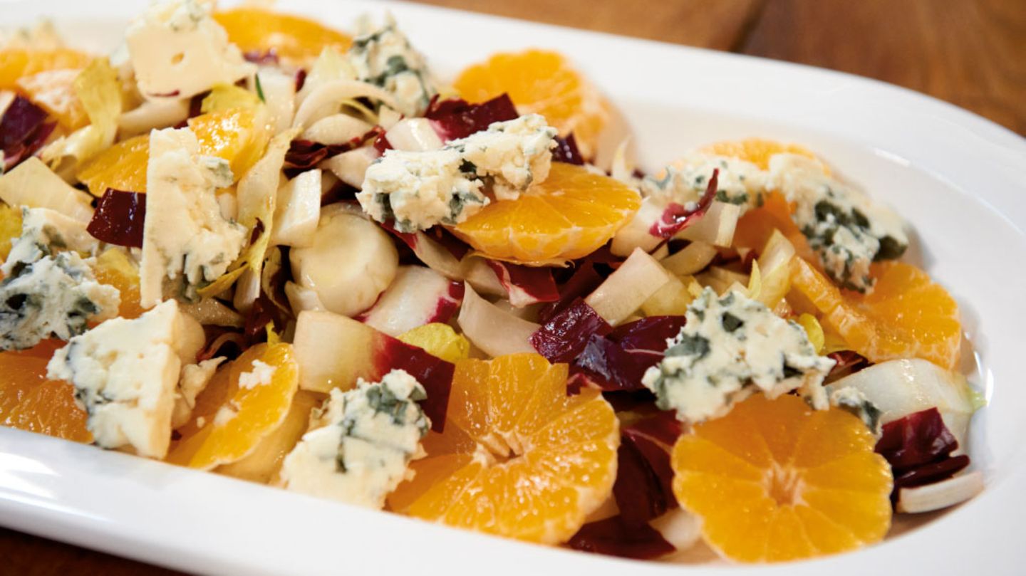 Chicorée-Salat mit Clementinen Rezept - [ESSEN UND TRINKEN]