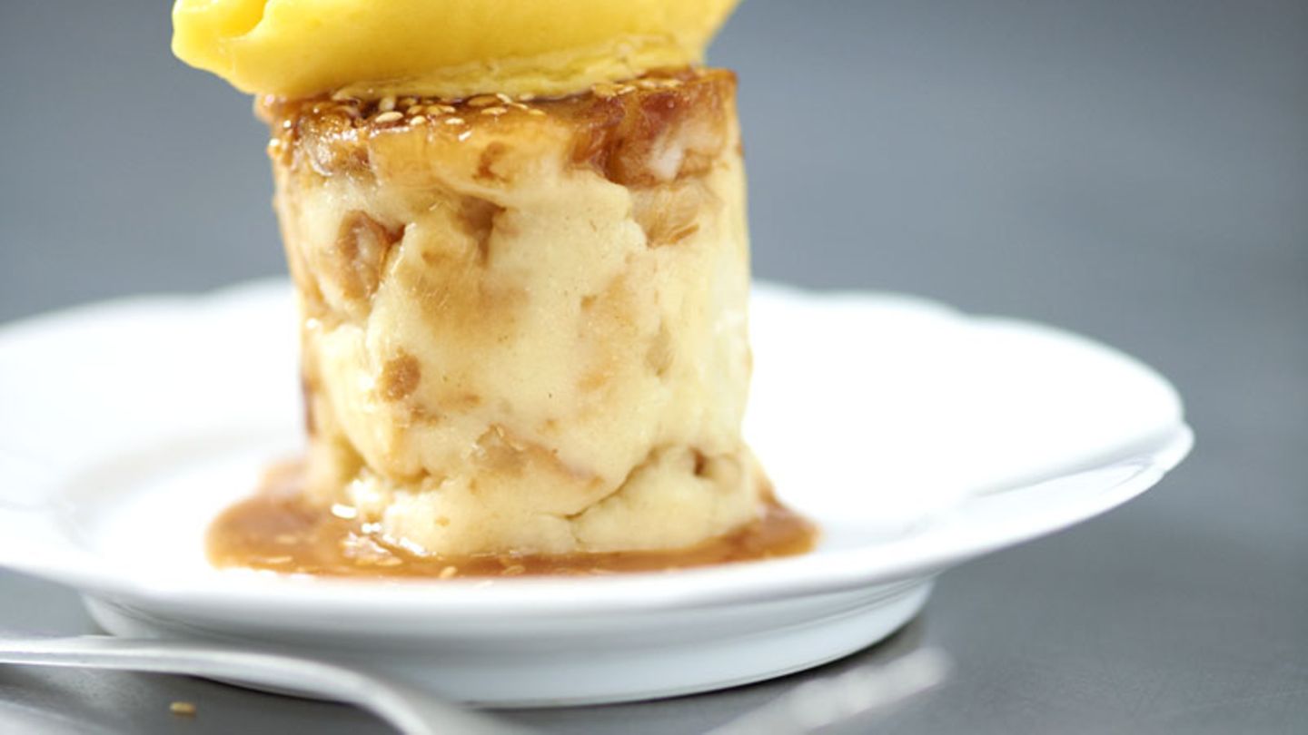 Hefezopf-Serviettenknödel mit Mango-Sorbet Rezept