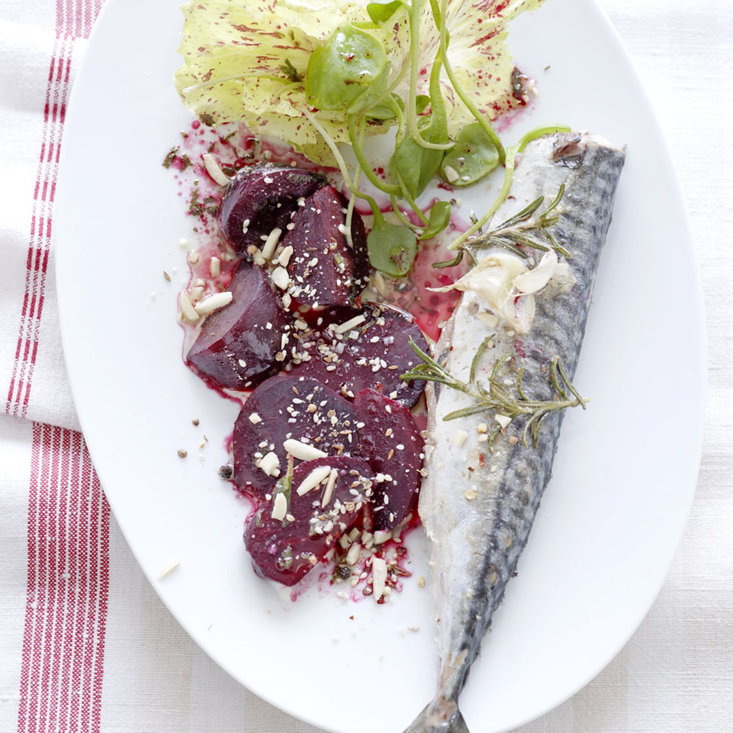 Rote-Bete-Salat mit Makrele