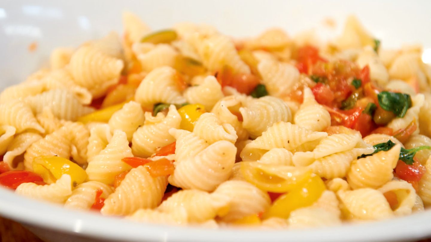 Conchiglioni mit kaltem Tomatensugo Rezept