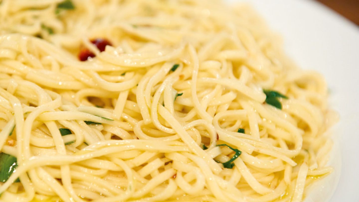 Spaghetti con aglio, olio e peperoncino Rezept