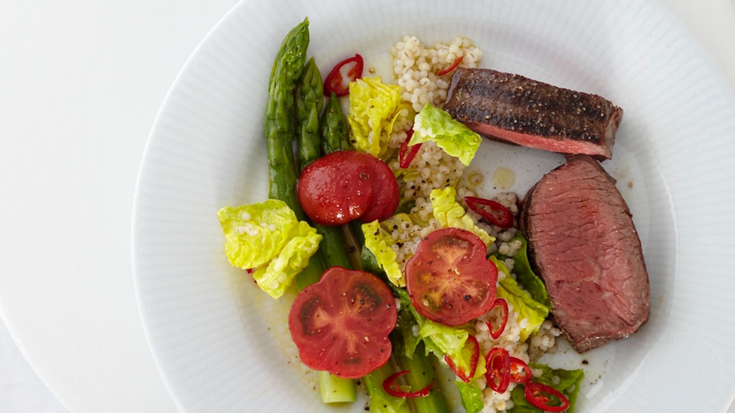 Spargelsalat mit Graupen und Rinderhüfte Rezept