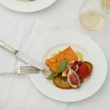 Paprika-Mousse mit Feigen-Basilikum-Salat