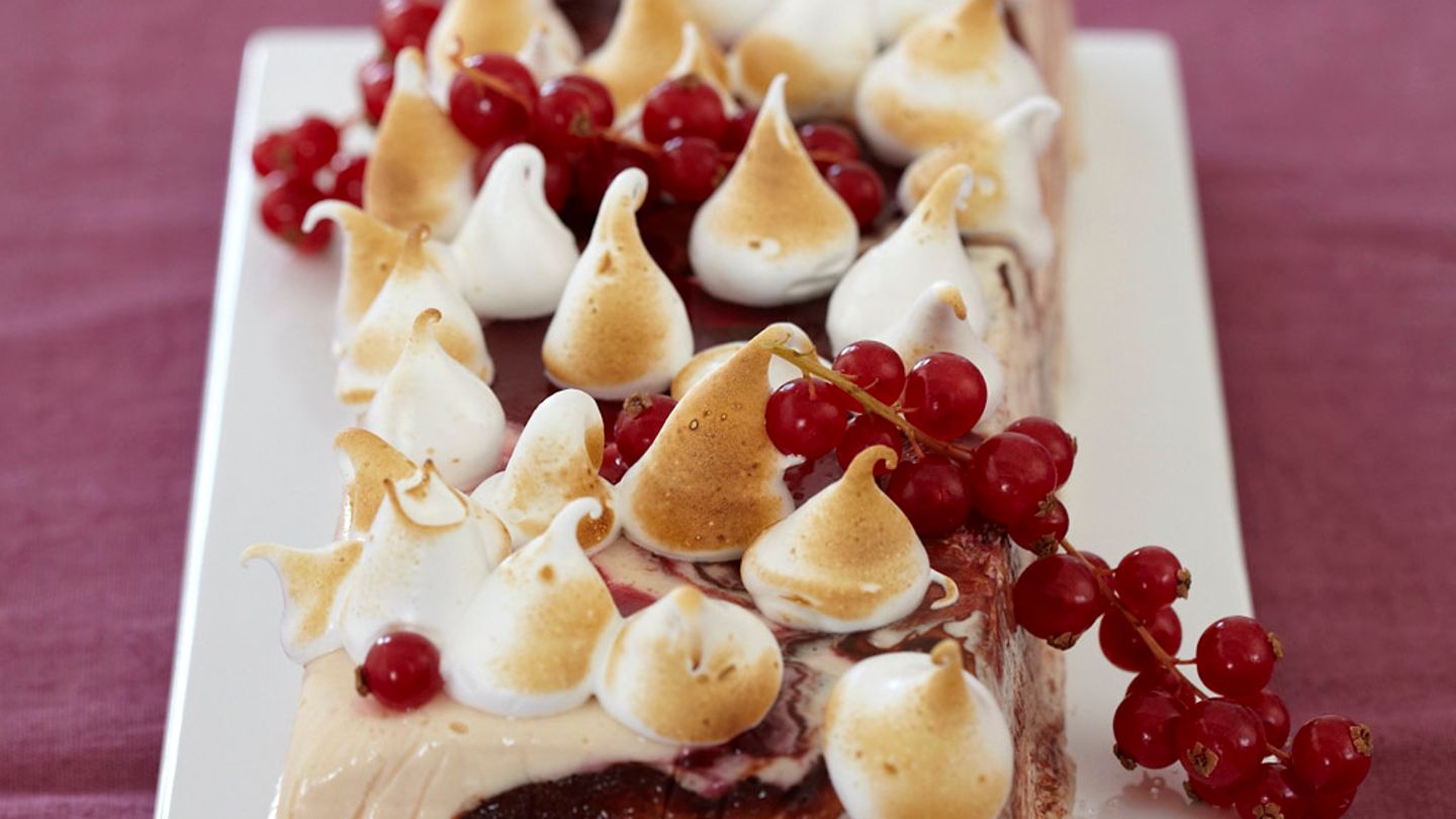 Johannisbeer-Parfait Rezept