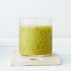 Smoothie mit Kiwi und Banane
