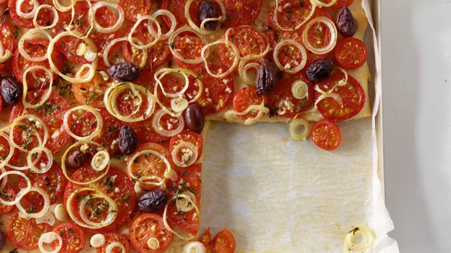 Tomatenpizza Rezept - [ESSEN UND TRINKEN]