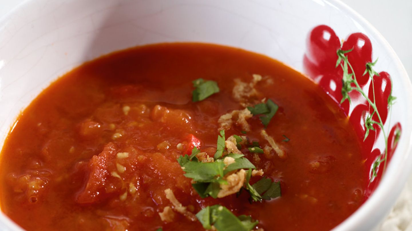 Asiatische Tomatensuppe Rezept - [ESSEN UND TRINKEN]