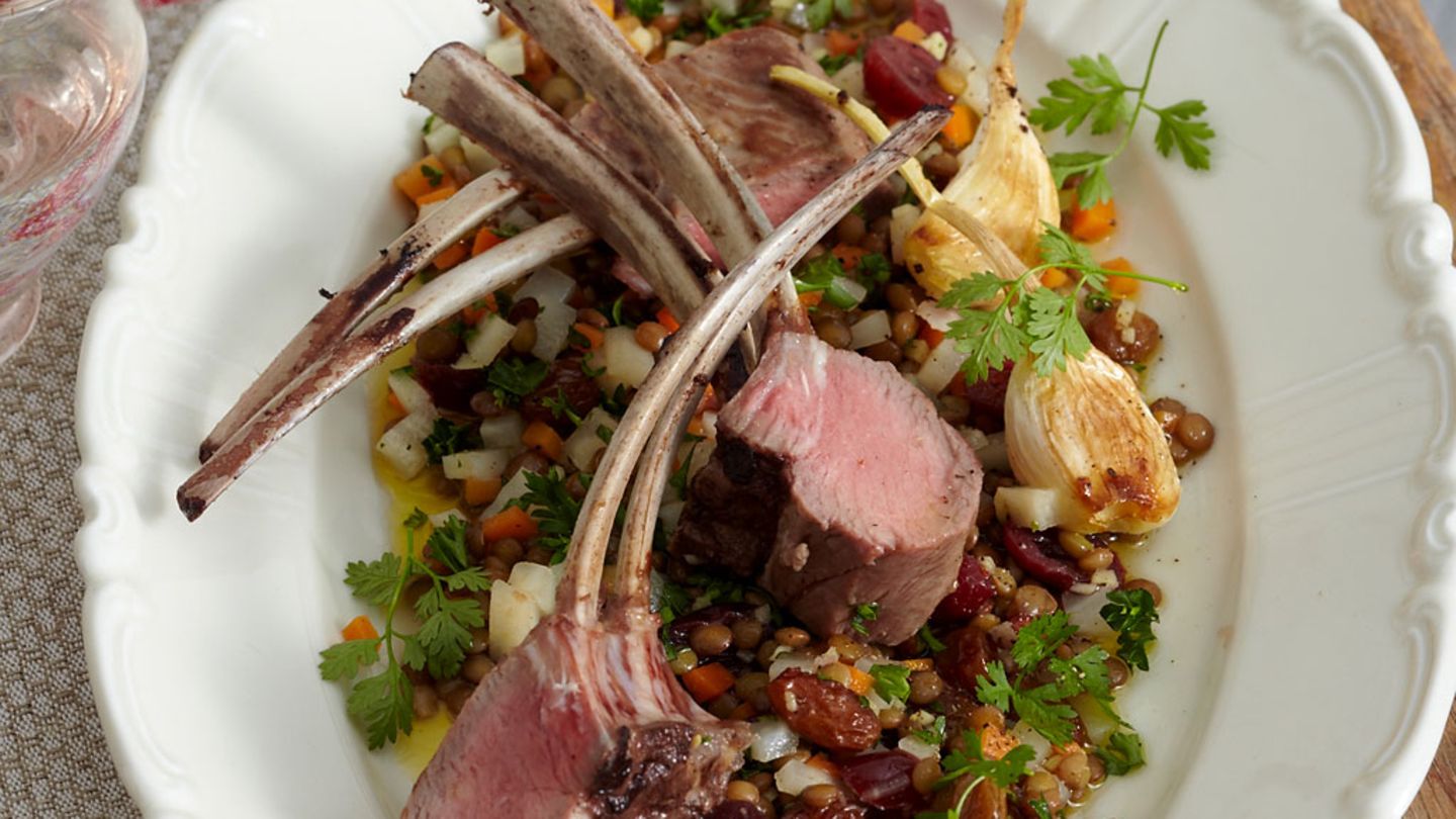 Lammkarree mit Linsensalat Rezept