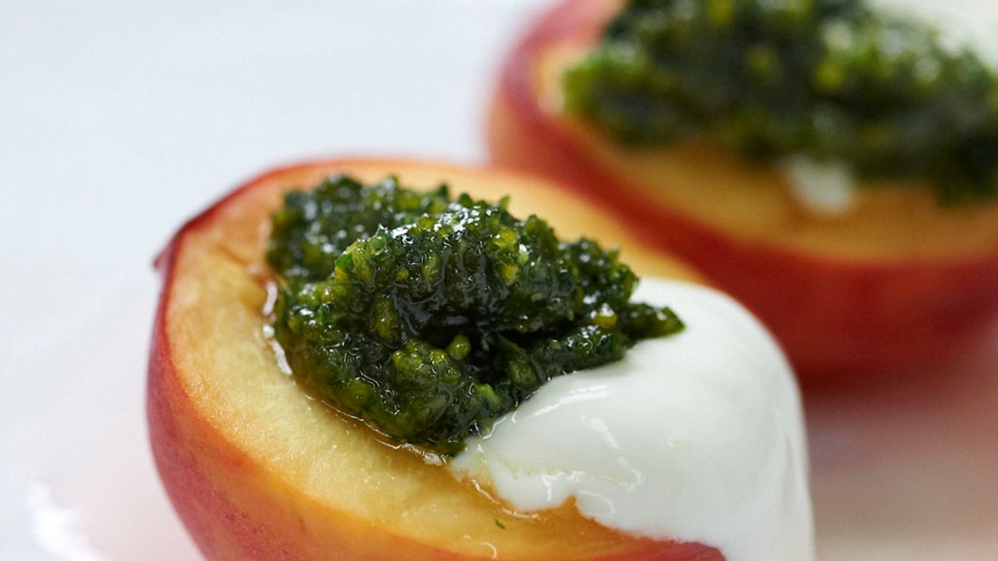 Pistazien-Basilikum-Pesto Rezept