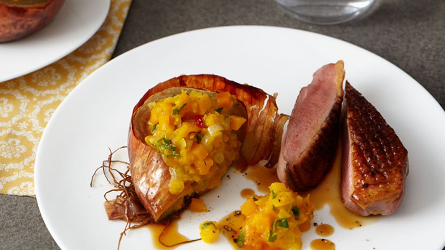 Entenbrust mit gefüllter Zwiebel Rezept