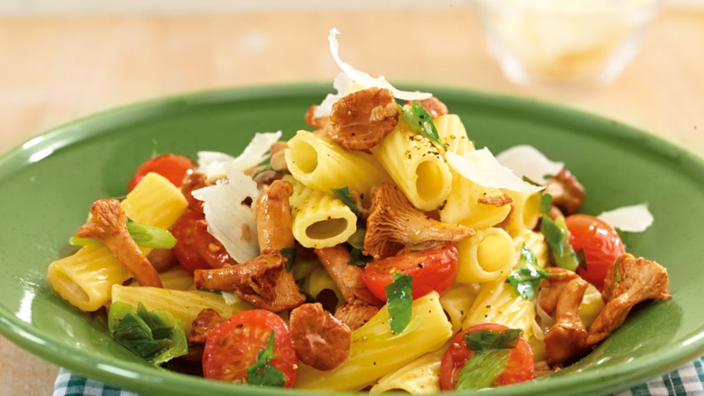 Pfifferling-Tomaten-Nudeln Rezept