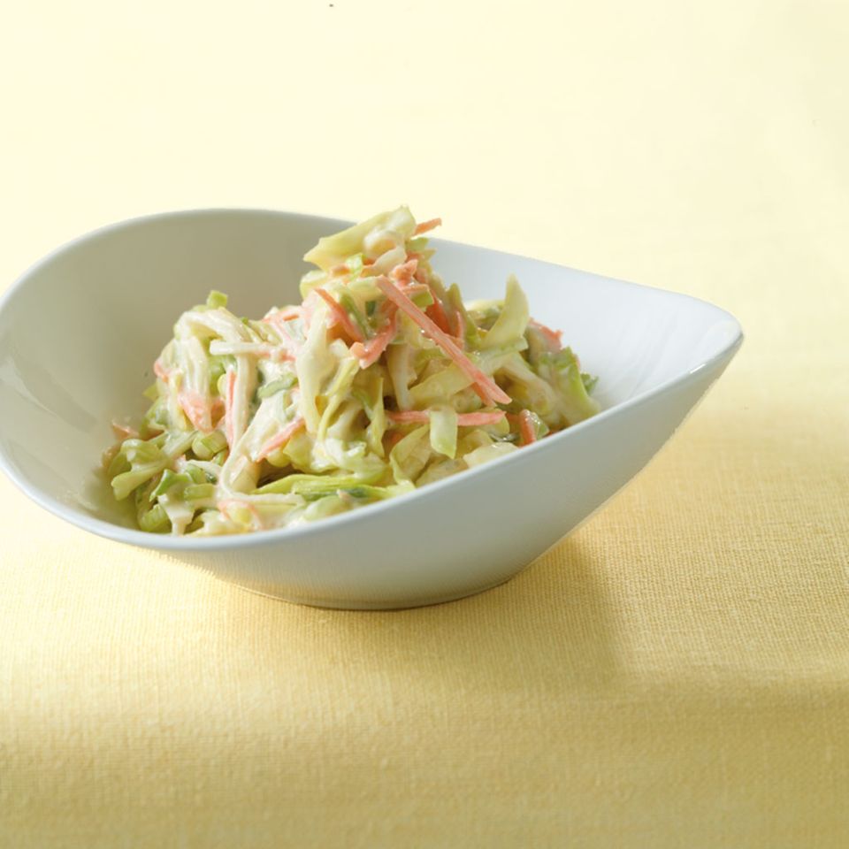 Schmand-Spitzkohl-Salat