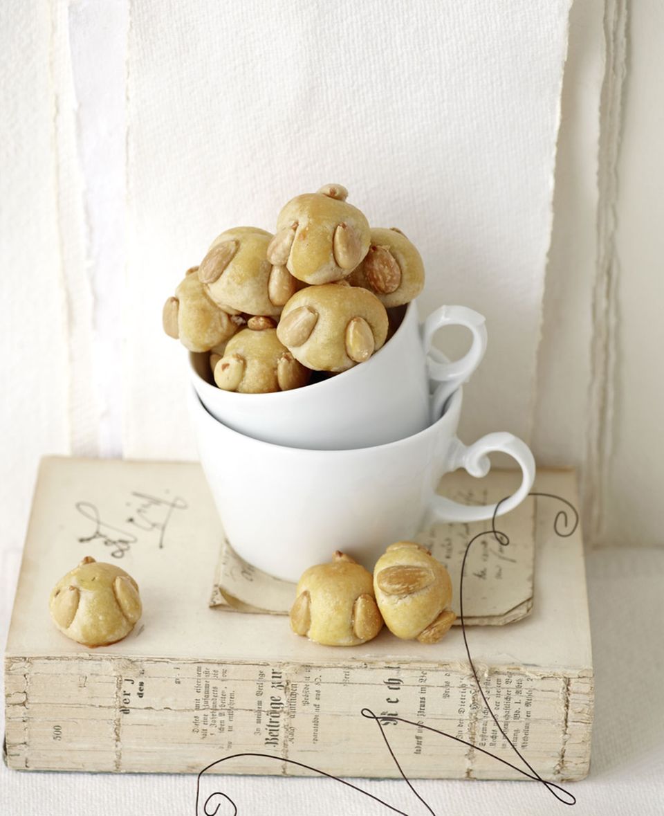 bethmännchen mit salzmandeln bethmännchen mit salzmandeln
