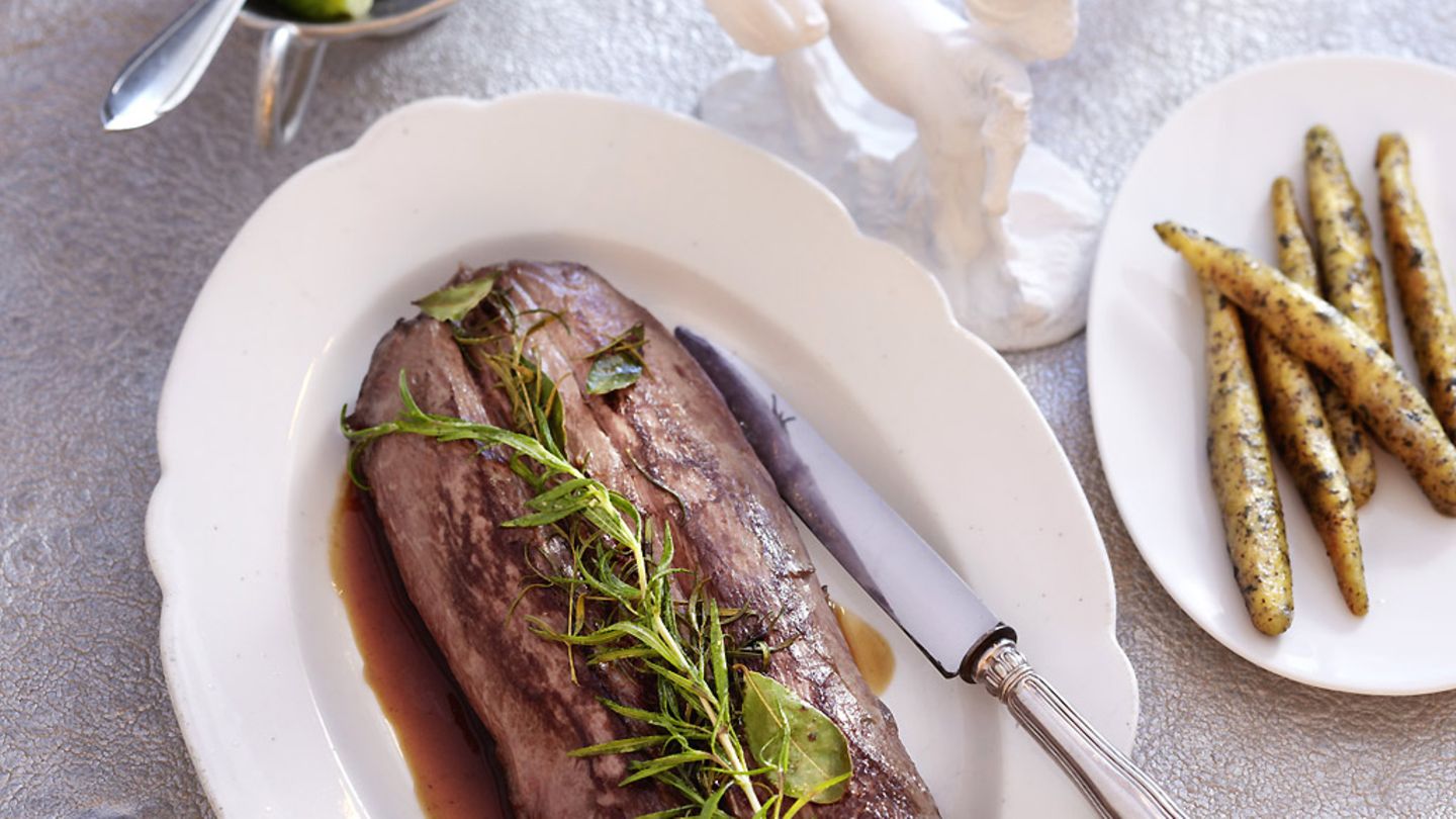 Rehrücken mit Knochen und Rehsauce Rezept
