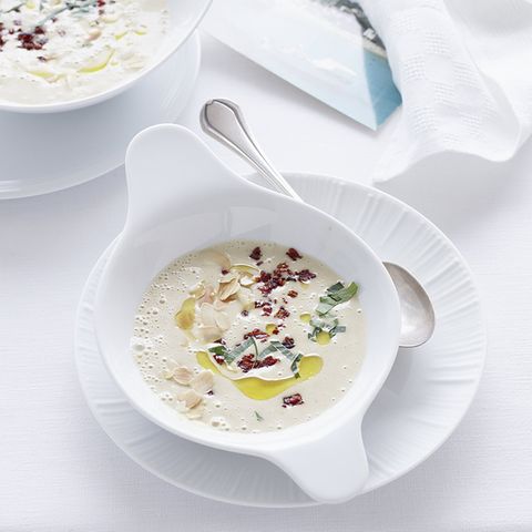 Mandelschaumsuppe
